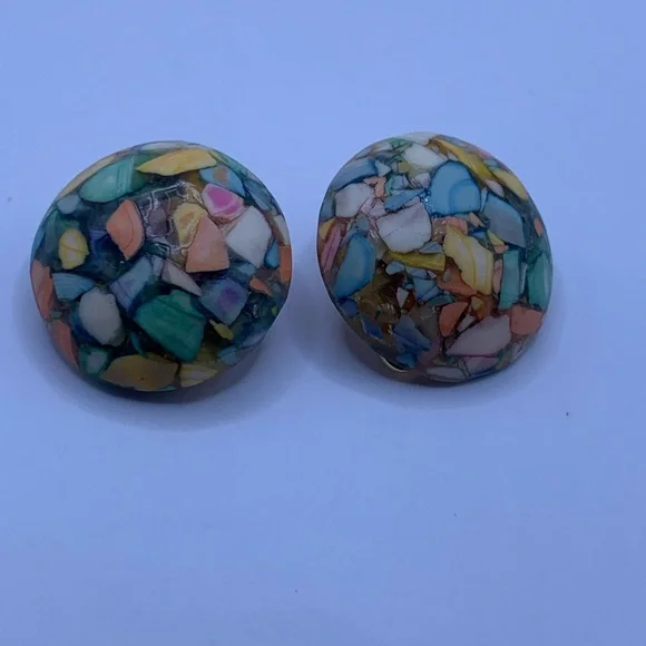 Vintage Confetti Lucite Clip-On Earrings - Picture 4 of 4